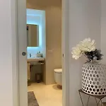Apartment Lounge & Pool *