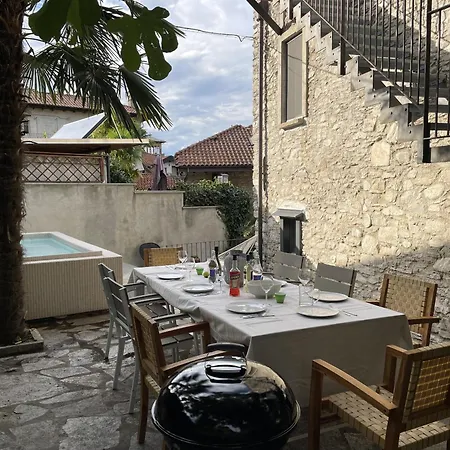 Apartman Lounge & Pool *